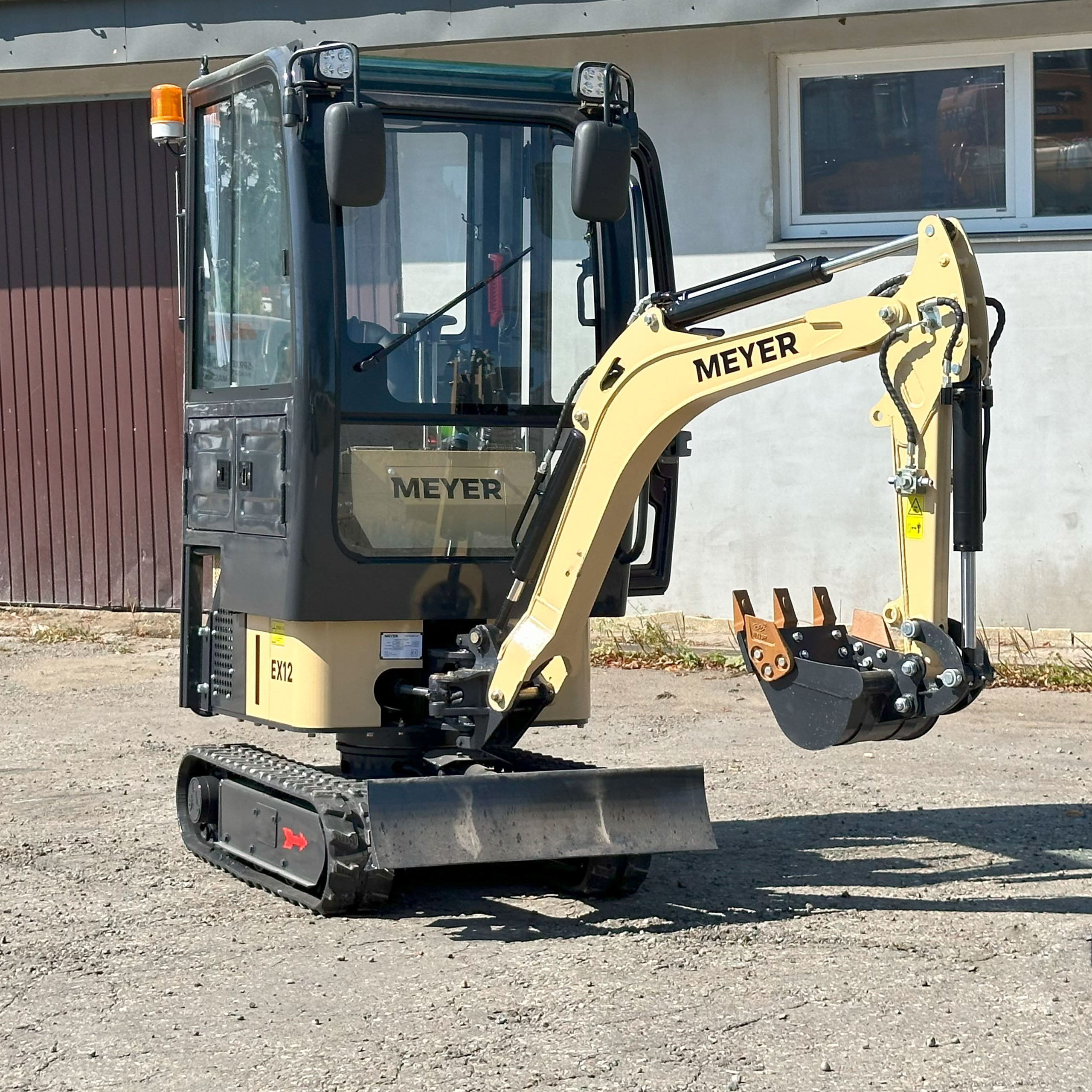 Minikoparka gąsienicowa MEYER EX12 z kabiną - skrętne ramię, joystick