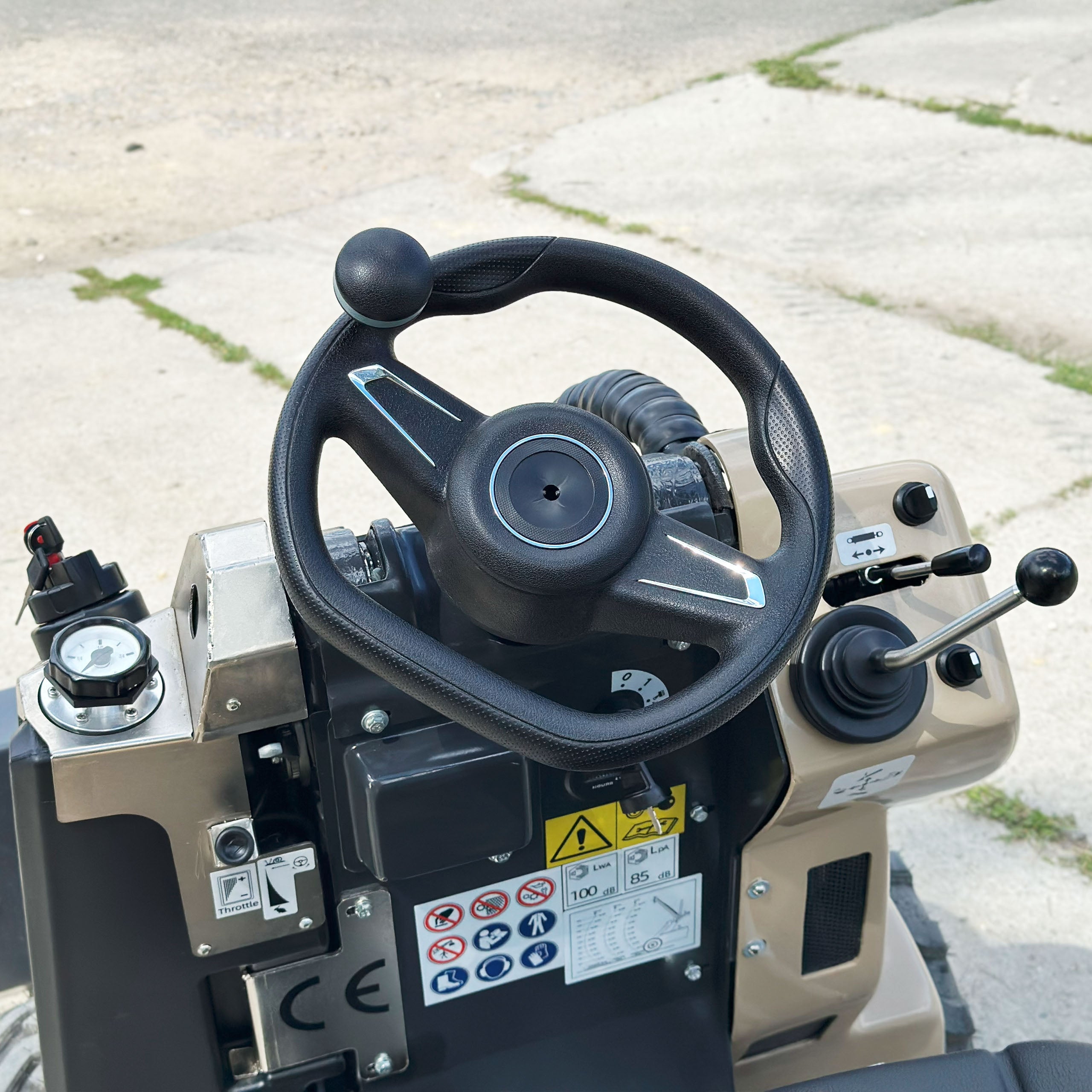 Miniładowarka kołowa MEYER MWL35