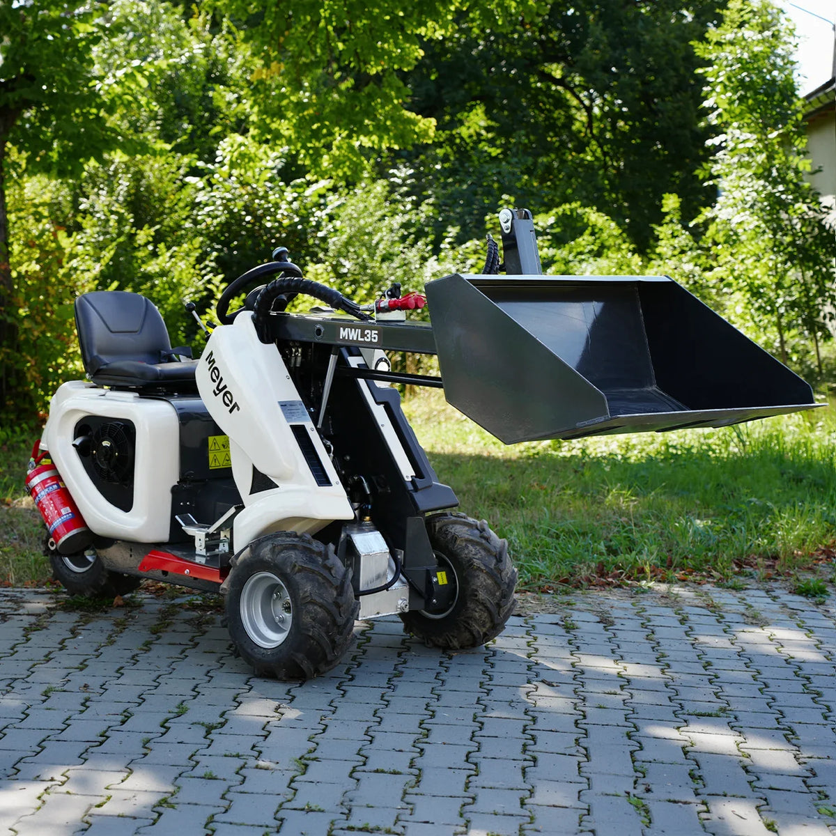 Miniładowarka kołowa MEYER MWL35