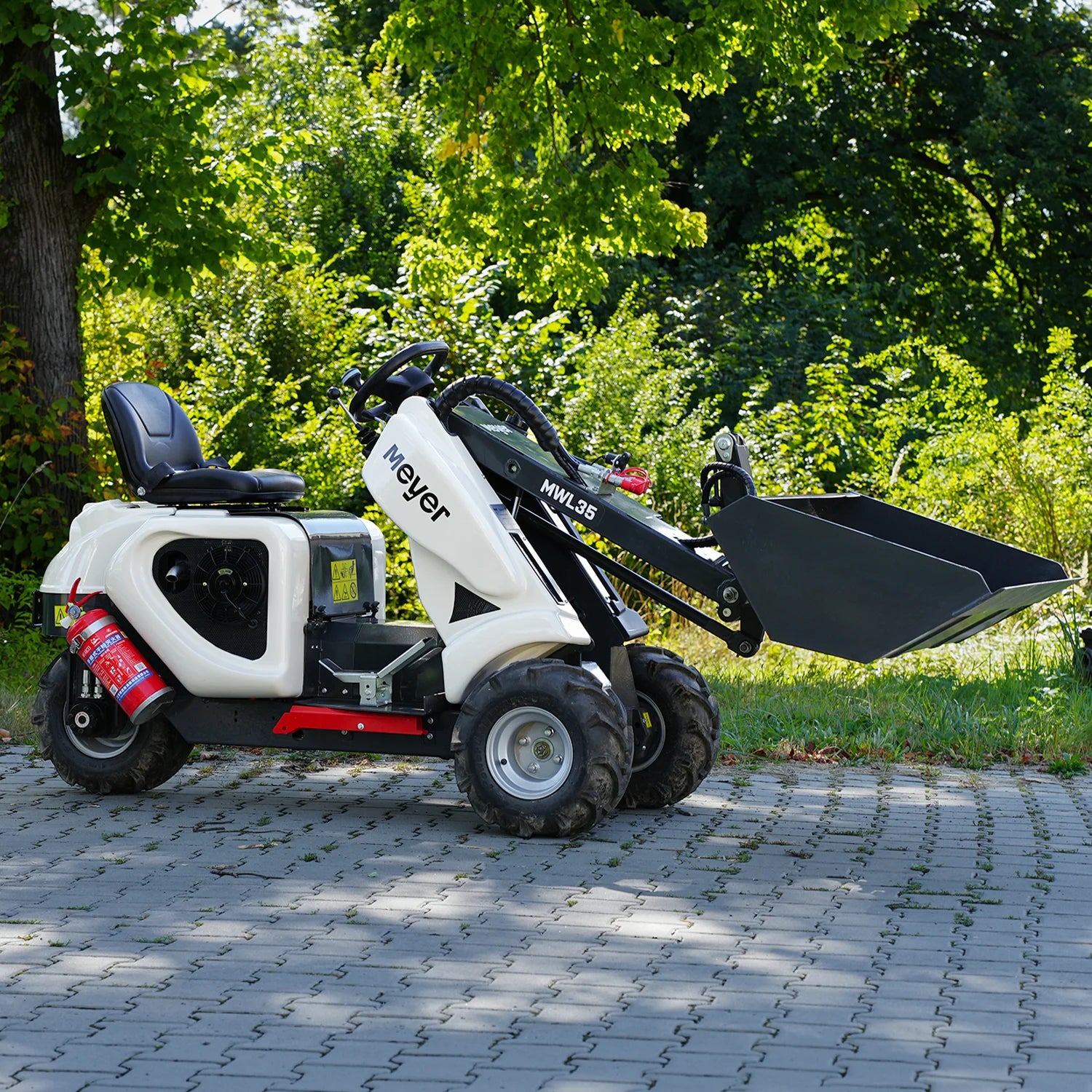 Miniładowarka kołowa MEYER MWL35