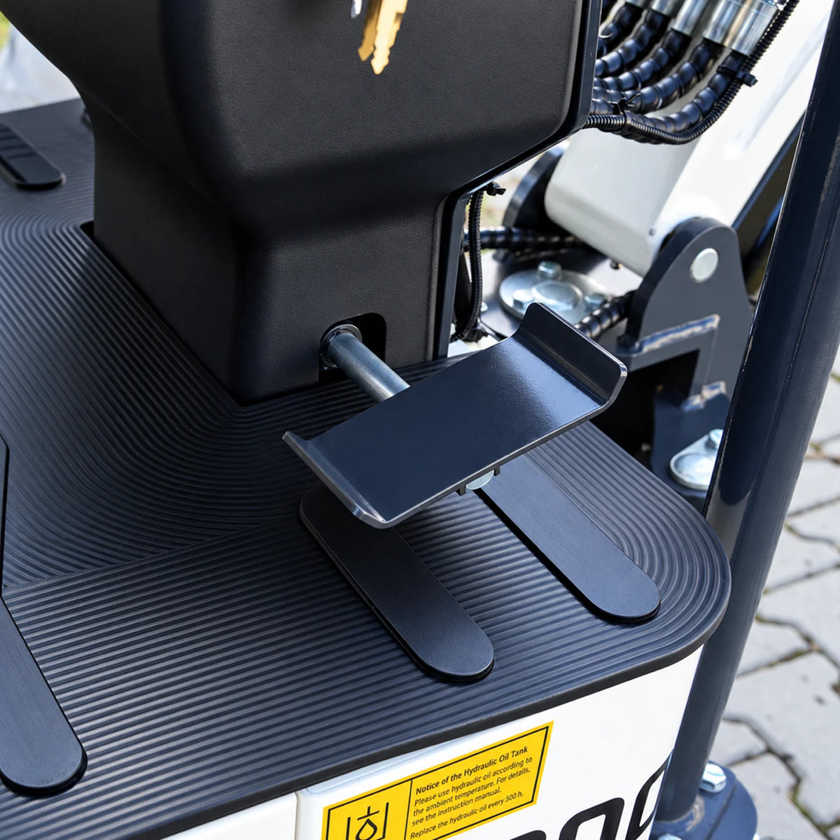 Minikoparka gąsienicowa MEYER X1000 PRO - skrętne ramię, rozsuwane gąsienice