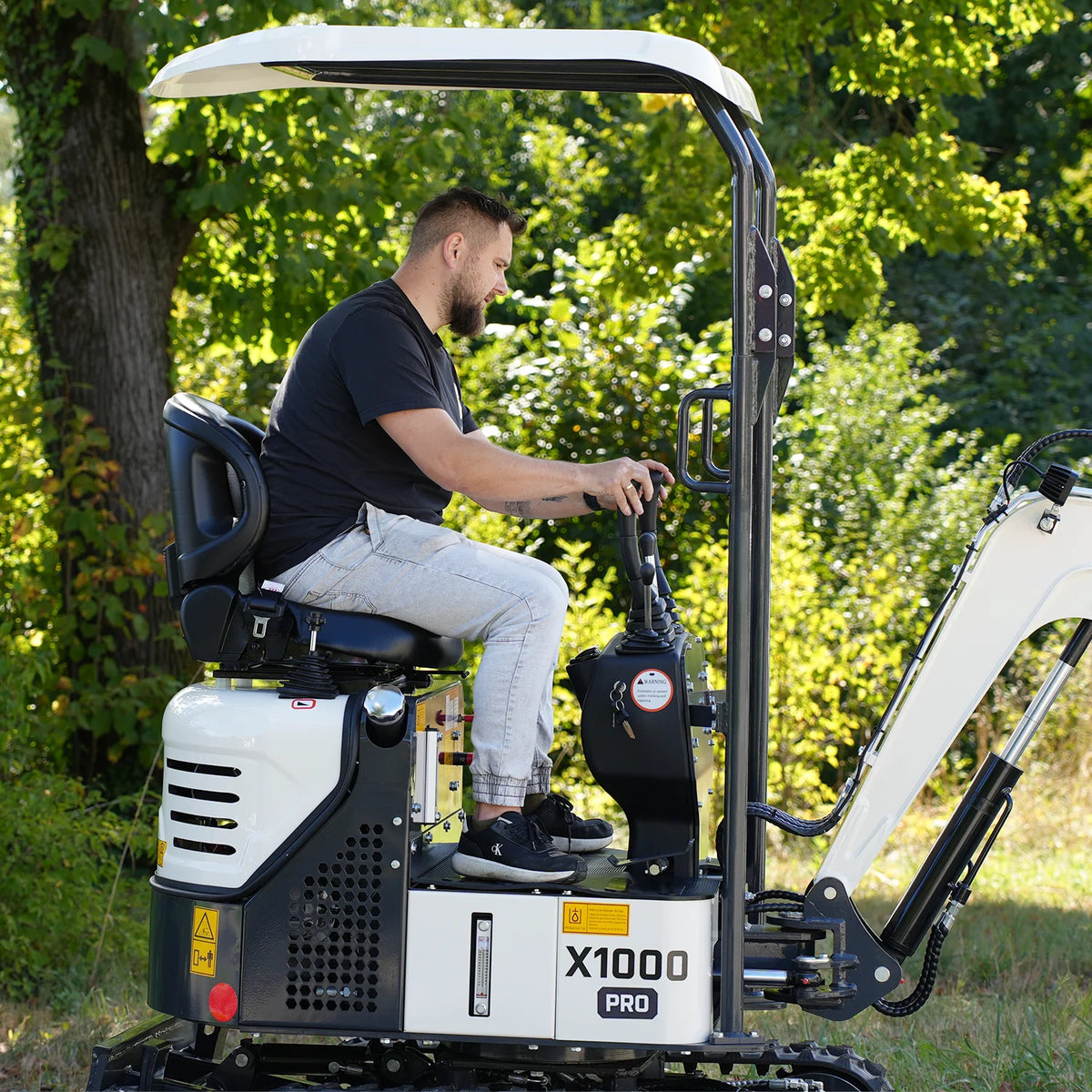 Minikoparka gąsienicowa MEYER X1000 PRO - skrętne ramię, rozsuwane gąsienice