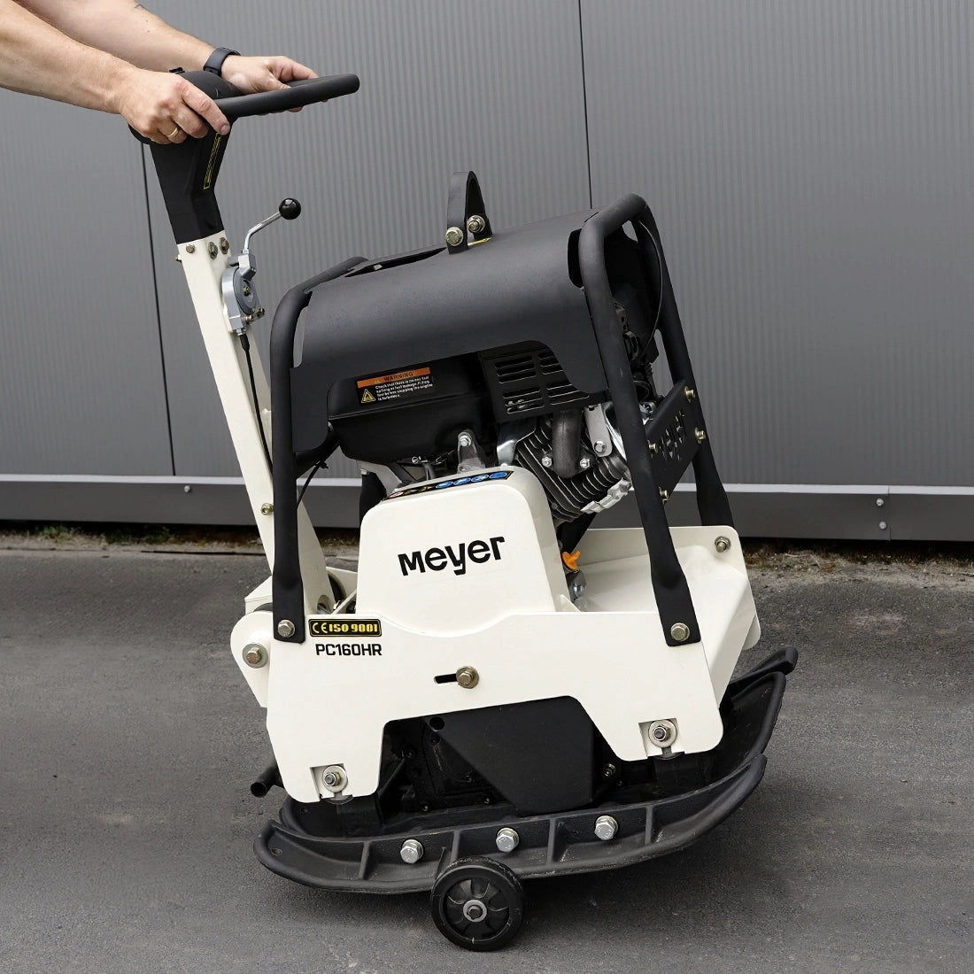 Zagęszczarka z rewersem hydraulicznym MEYER PC160HR