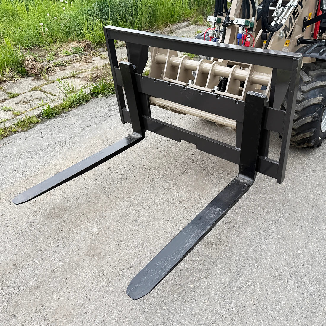 Widły paletowe do ładowarki MEYER LW15