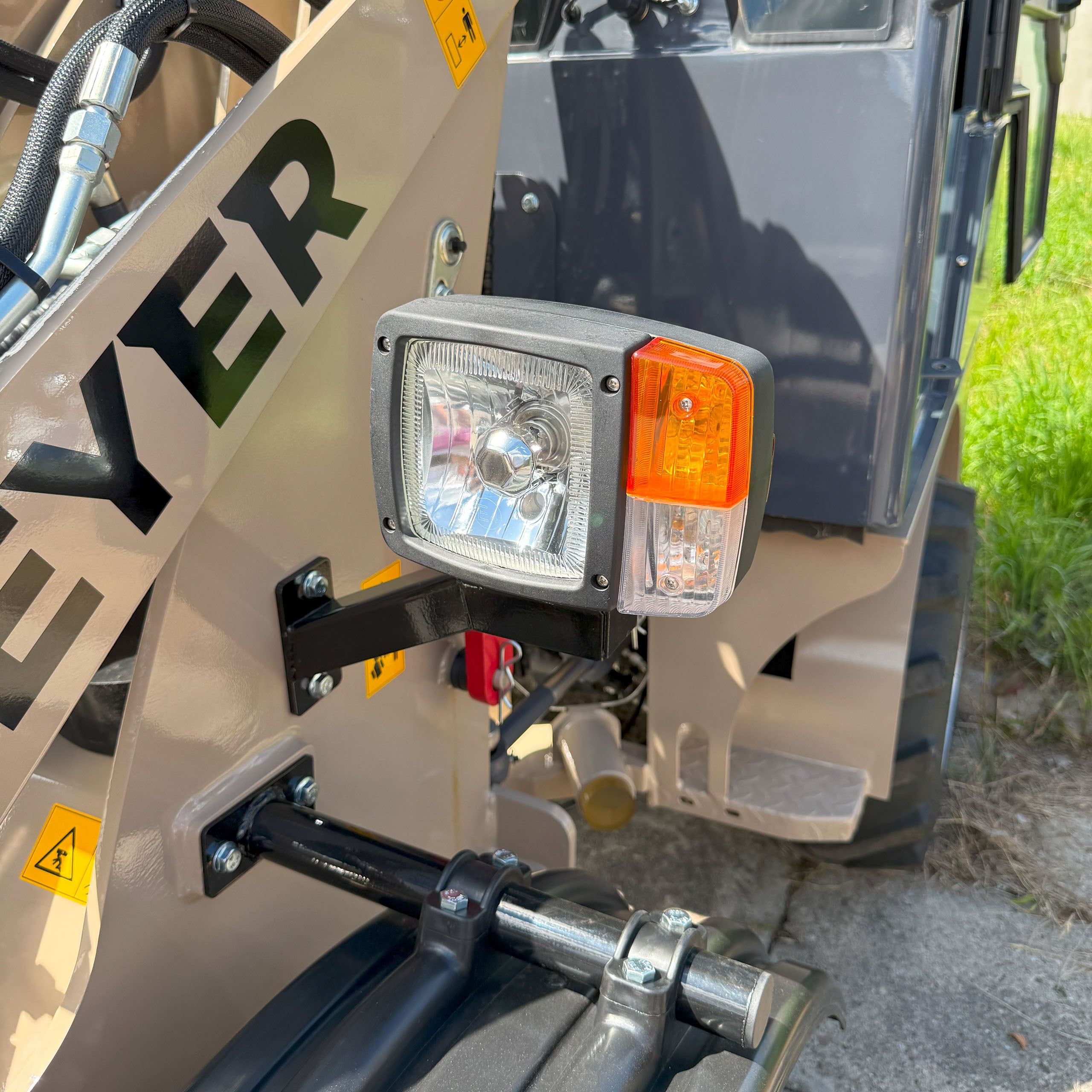 Ładowarka kołowa MEYER LW15 z kabiną