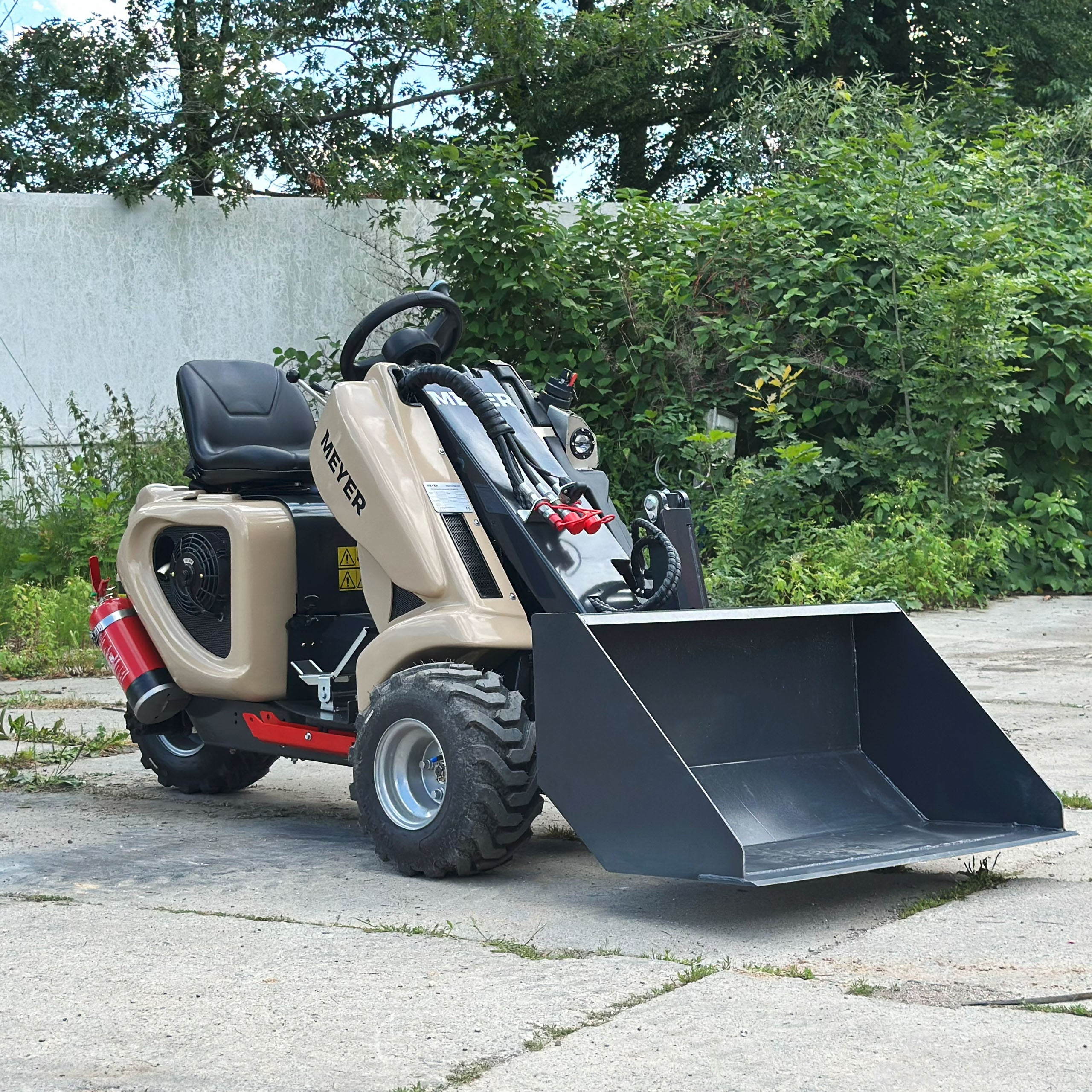 Miniładowarka kołowa MEYER MWL35