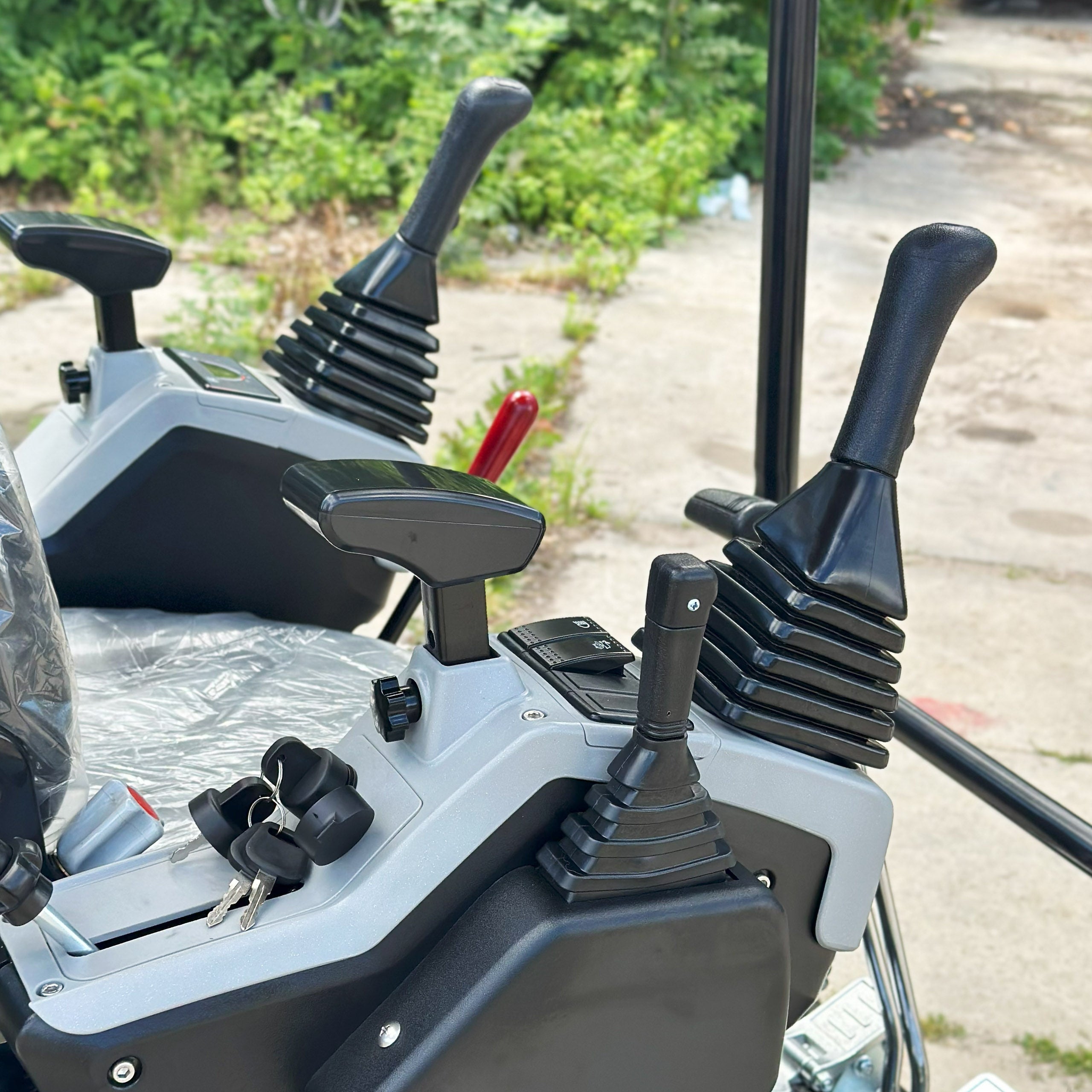 MINIKOPARKA GĄSIENICOWA MEYER EX15 z rozsuwanymi gąsienicami + skrętne ramię + JOYSTICK