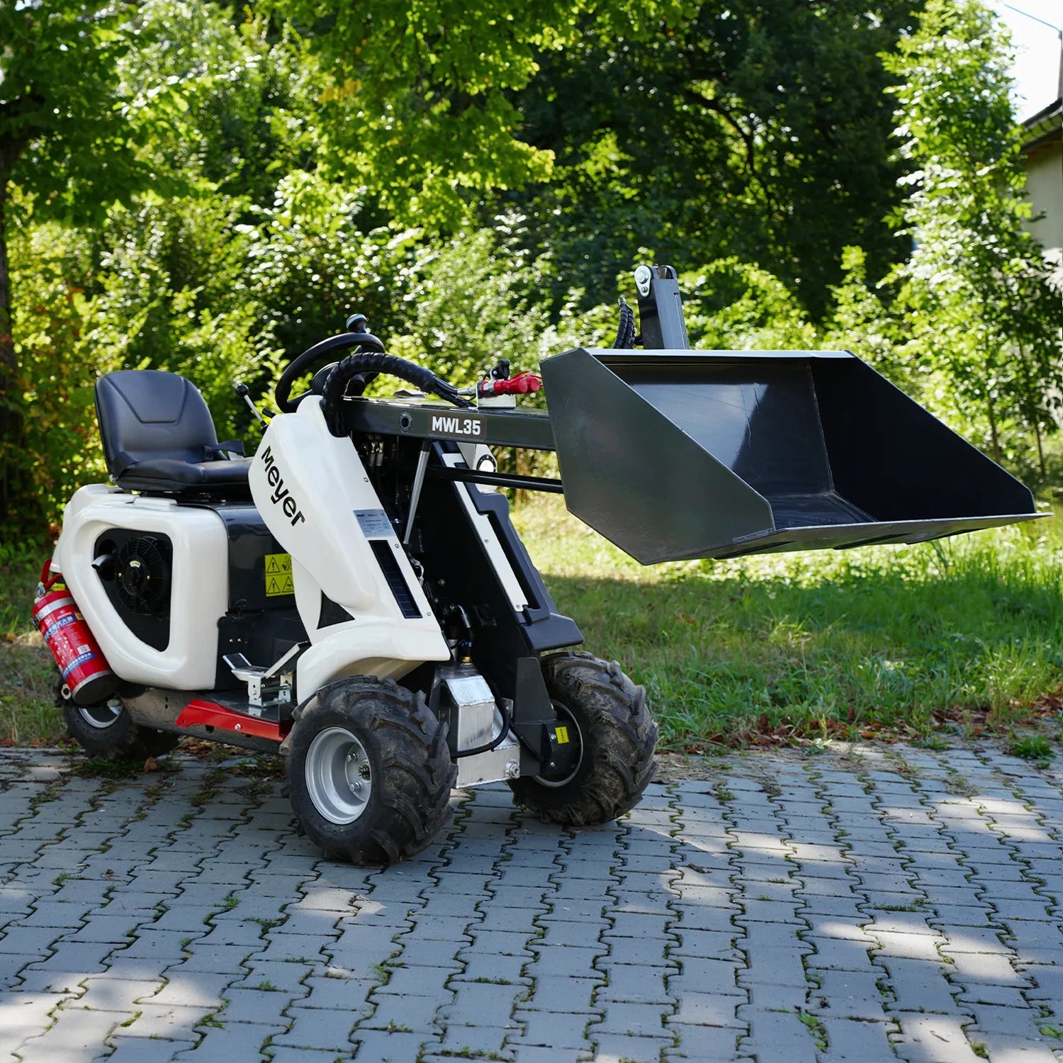 Miniładowarka kołowa MEYER MWL35