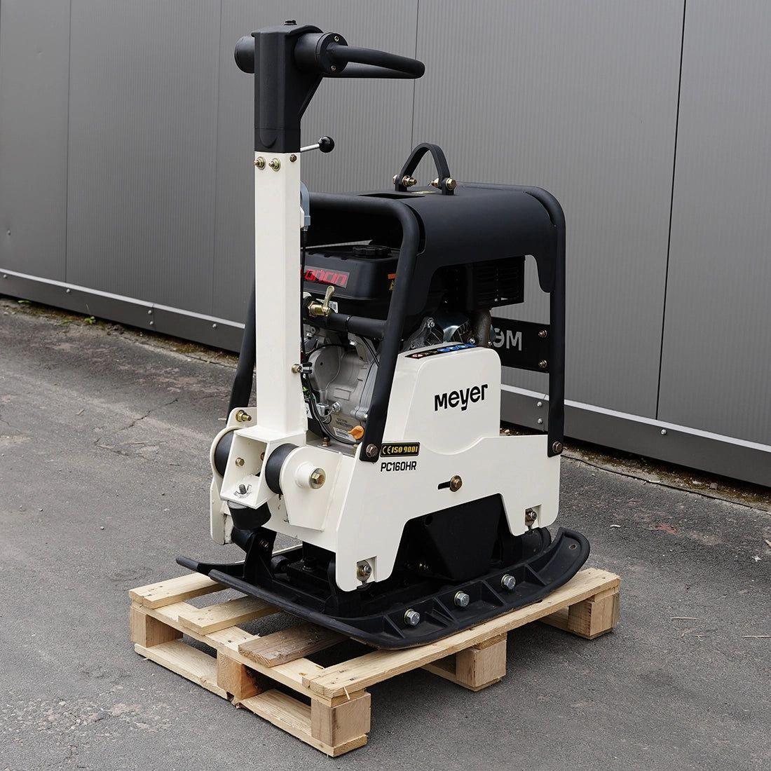 Zagęszczarka z rewersem hydraulicznym MEYER PC160HR
